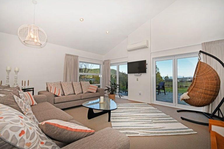 Photo of property in 11 Pukeko Way, Kinloch, Taupo, 3377