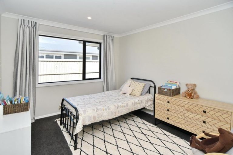 Photo of property in 20 Ballinger Place, Kaiapoi, 7630