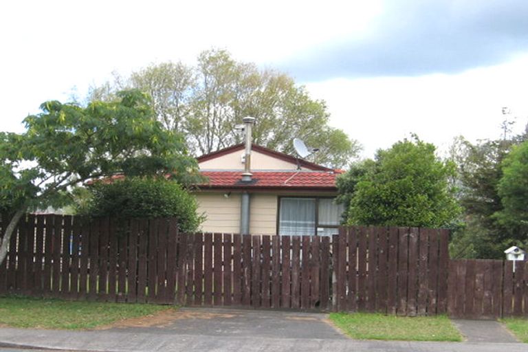 Photo of property in 1 West Harbour Drive, West Harbour, Auckland, 0618