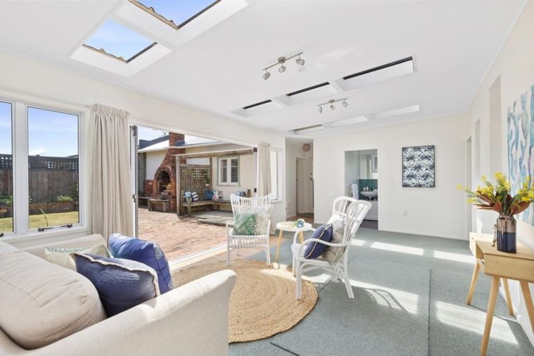 Photo of property in 51 Dundas Street, Seatoun, Wellington, 6022