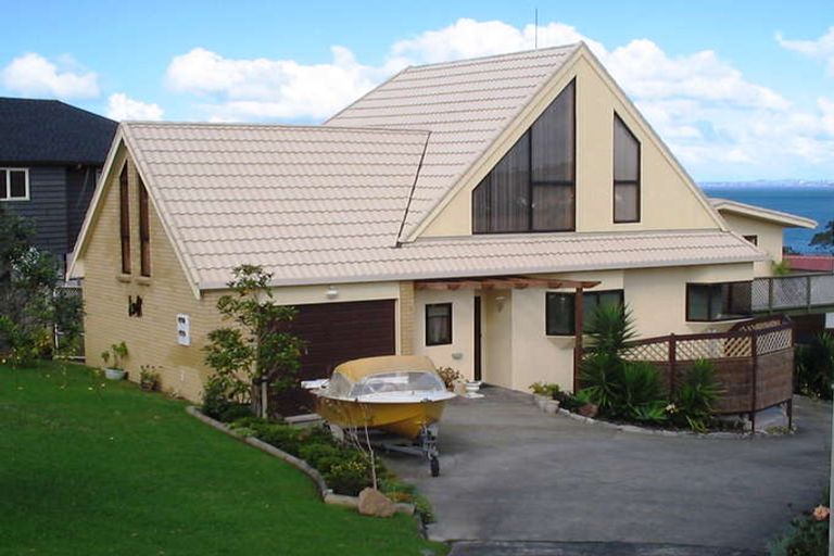 Photo of property in 19 East Avenue, Manly, Whangaparaoa, 0930