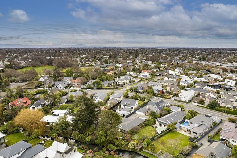 Photo of property in 31 Kotare Street, Fendalton, Christchurch, 8041