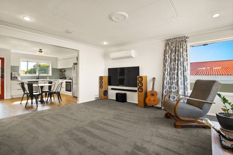 Photo of property in 35 Stephen Street, Halfway Bush, Dunedin, 9010