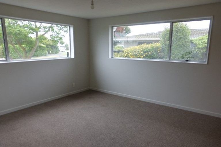 Photo of property in 14 Bidwell Place, Hillmorton, Christchurch, 8025