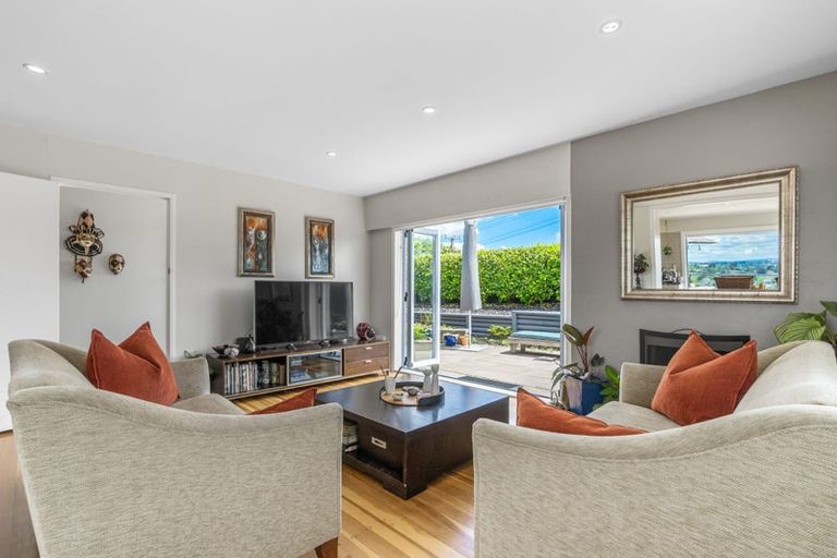 Photo of property in 137 Sandspit Road, Shelly Park, Auckland, 2014