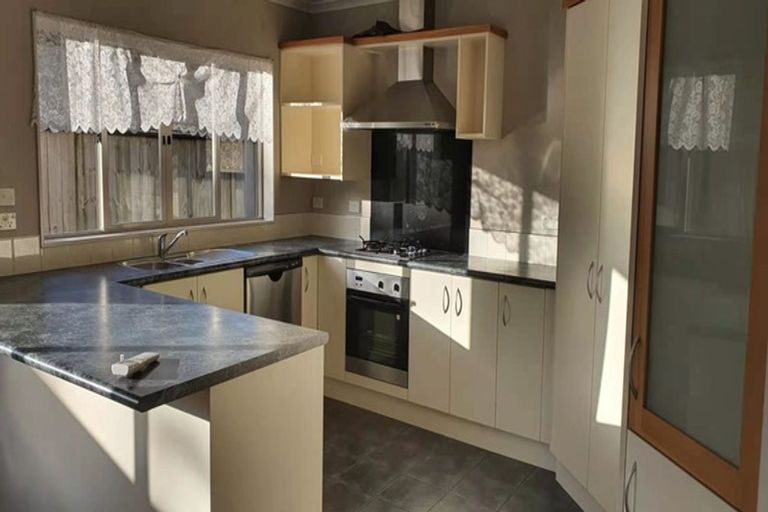 Photo of property in 121 Middlefield Drive, Flat Bush, Auckland, 2016