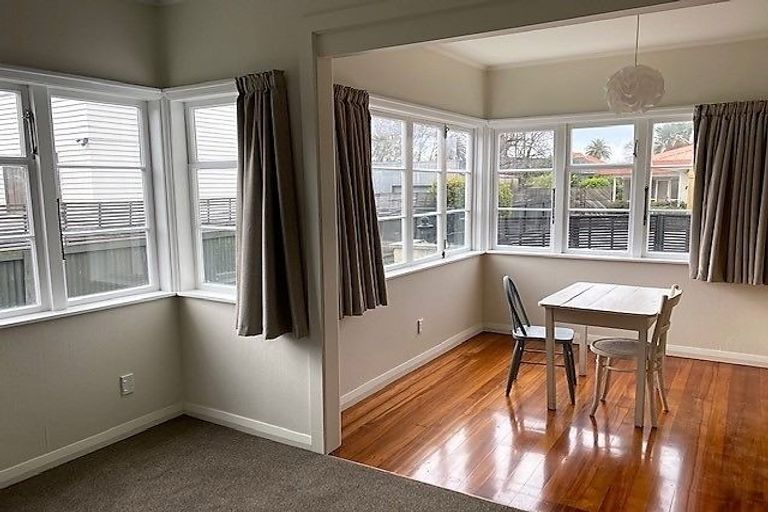 Photo of property in 8 Bedford Road, Marewa, Napier, 4110