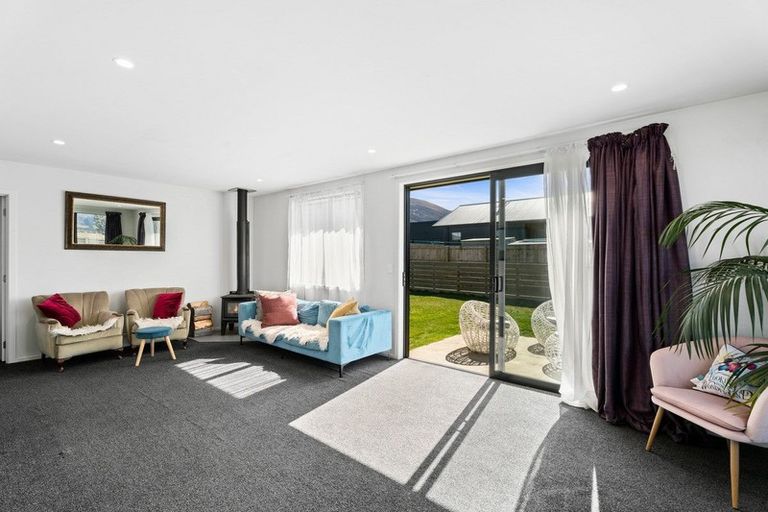 Photo of property in 14 Swan Street, Lake Hawea, Wanaka, 9382