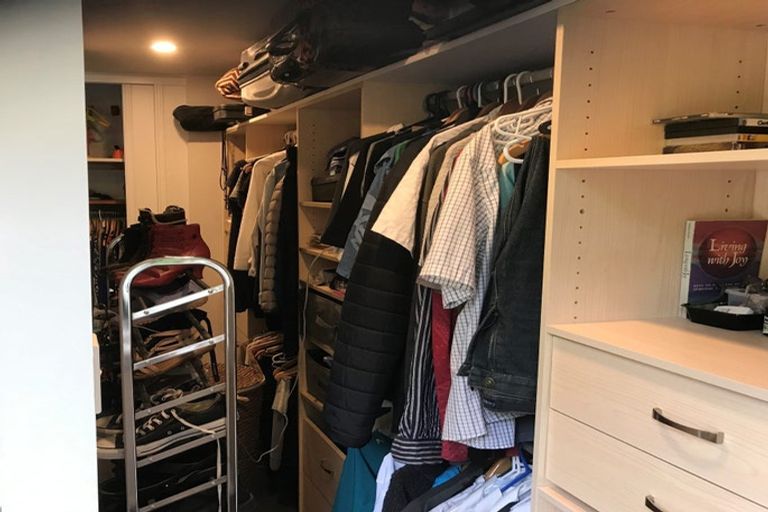 Photo of property in 117 Mount Pleasant Road, Mount Pleasant, Christchurch, 8081