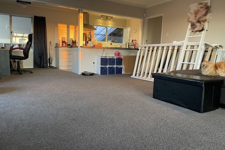 Photo of property in 19a Rodney Street, Howick, Auckland, 2014