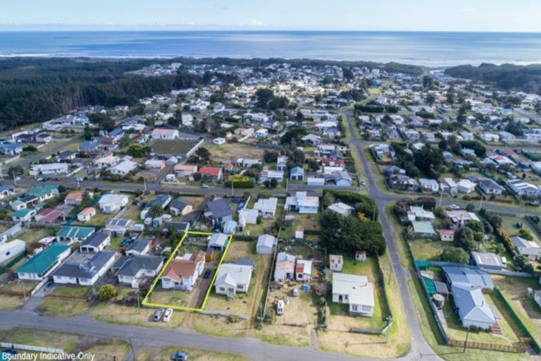 Photo of property in 22 Barling Street, Himatangi Beach, Foxton, 4891