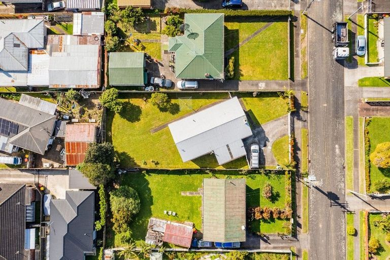 Photo of property in 35 Steven Street, Mangere East, Auckland, 2024