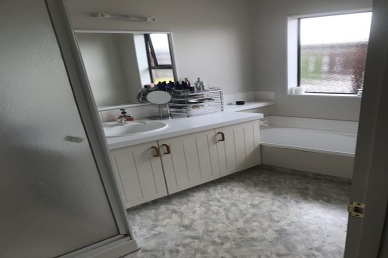 Photo of property in 4/49 Sackville Street, Fitzroy, New Plymouth, 4312