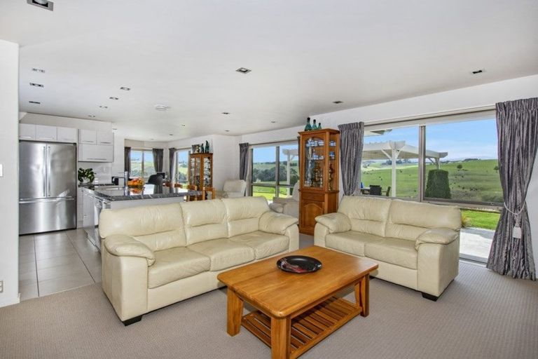 Photo of property in 165 Gray Road, Te Kamo, Kamo, 0185