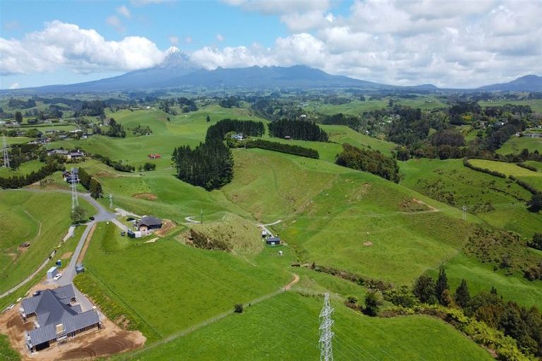 Photo of property in 590 Mangorei Road, Mangorei, New Plymouth, 4371