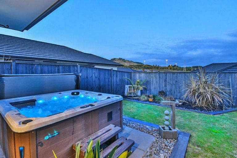 Photo of property in 1 Helenvale Crescent, Pokeno, 2402