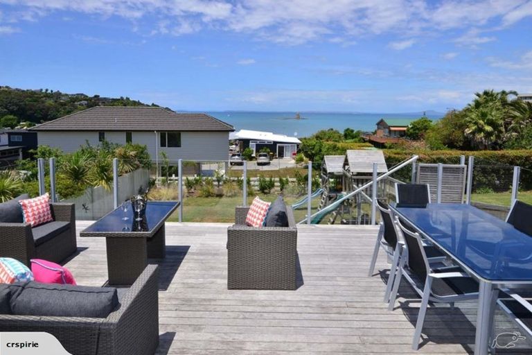 Photo of property in 1047 Whangaparaoa Road, Tindalls Beach, Whangaparaoa, 0930