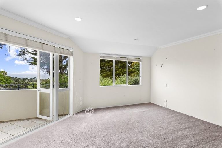 Photo of property in 16a Castor Bay Road, Castor Bay, Auckland, 0620