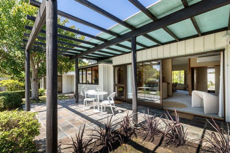 Photo of property in 3 Kopanga Road, Havelock North, 4130