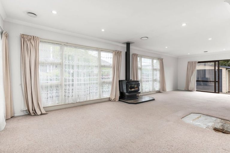 Photo of property in 10 Haslett Place, Upper Riccarton, Christchurch, 8041