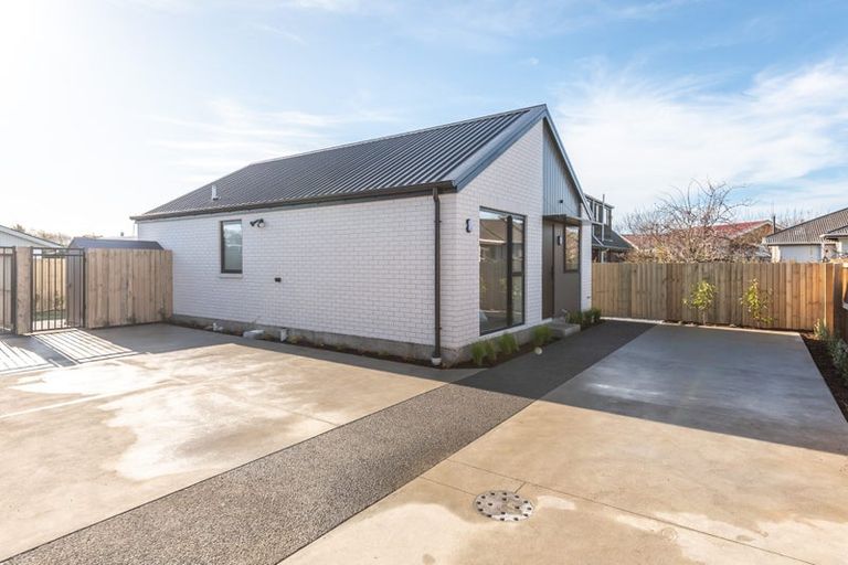 Photo of property in 7b Suva Street, Upper Riccarton, Christchurch, 8041