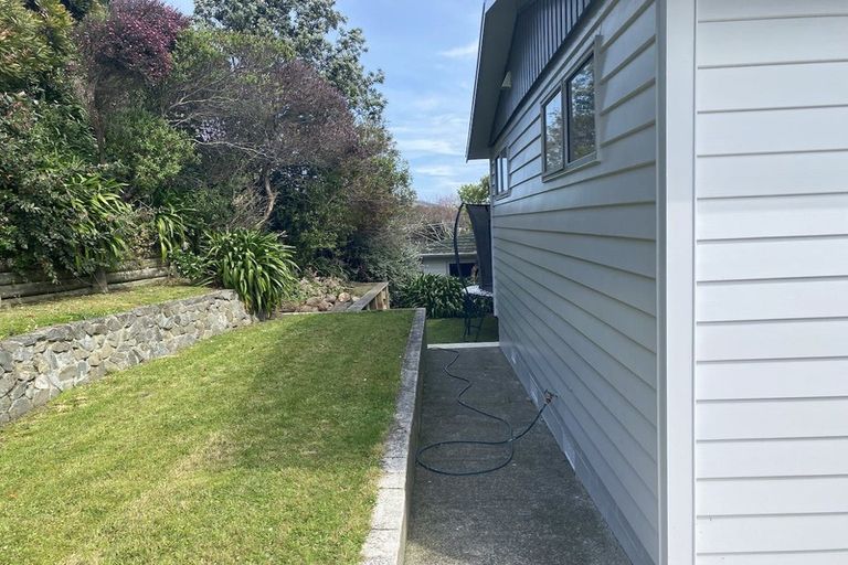 Photo of property in 8 Findhorn Place, Papakowhai, Porirua, 5024