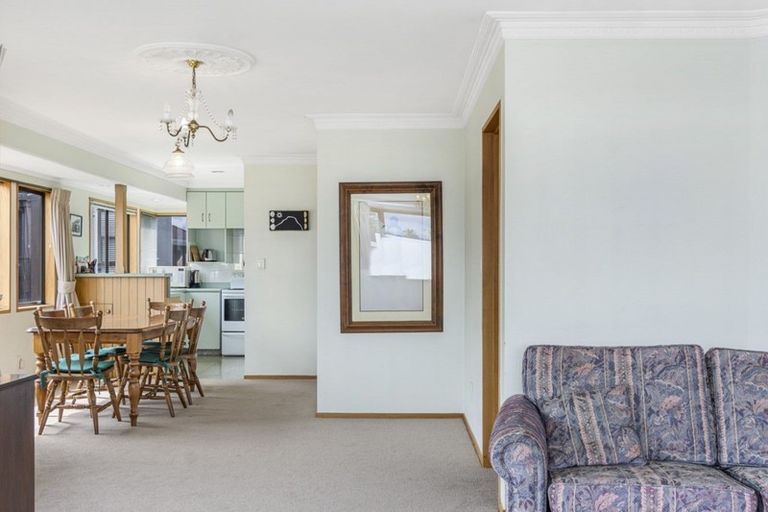 Photo of property in 2/49 May Street, Mount Maunganui, 3116