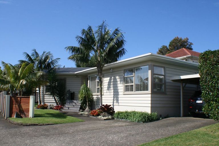 Photo of property in 1/18 Francis Street, Hauraki, Auckland, 0622