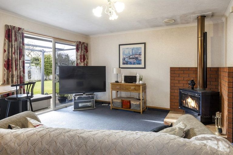 Photo of property in 16 Westhaven Place, Redwoodtown, Blenheim, 7201