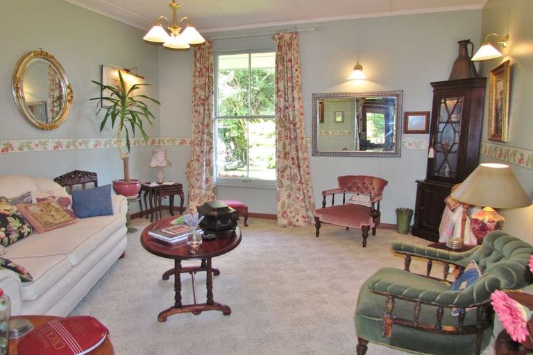 Photo of property in 17 Kibblewhite Road, Masterton, 5810