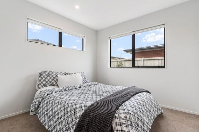 Photo of property in 72 Te Napi Drive, Takanini, 2112