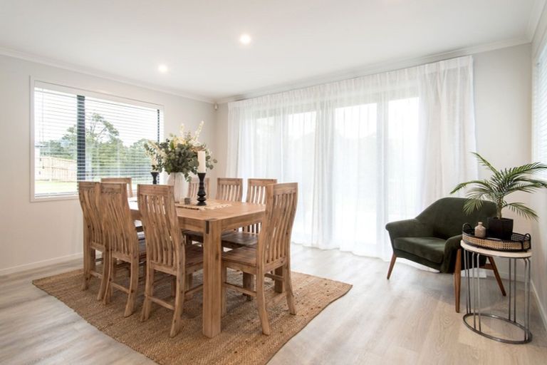 Photo of property in 2 Flotilla Place, Long Bay, Auckland, 0630