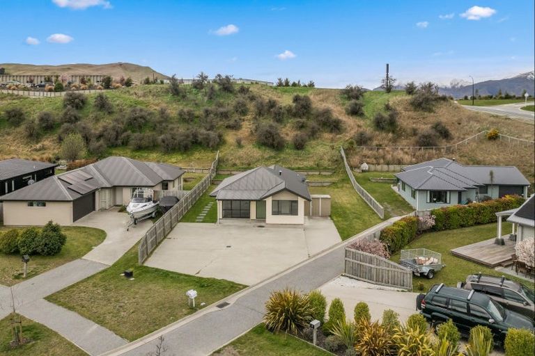 Photo of property in 43 Woodstock Road, Lower Shotover, Queenstown, 9304