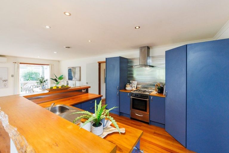 Photo of property in 15 Salisbury Avenue, Terrace End, Palmerston North, 4410