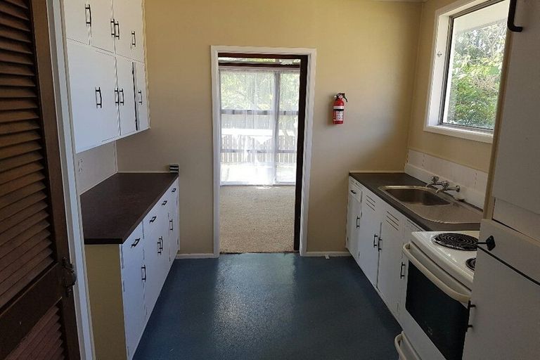 Photo of property in 9 Swallow Drive, Manurewa, Auckland, 2102