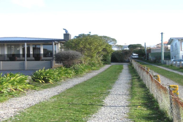 Photo of property in 6 Ngaio Gorge Road, Ngaio, Wellington, 6035