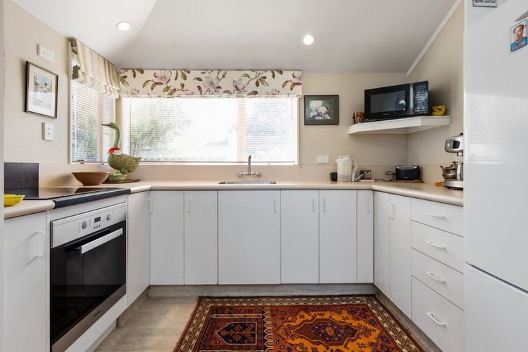 Photo of property in 9/180 Charles Street, Westshore, Napier, 4110