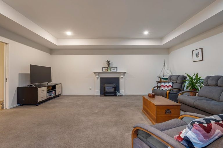 Photo of property in 37 Globe Bay Drive, Templeton, Christchurch, 8042