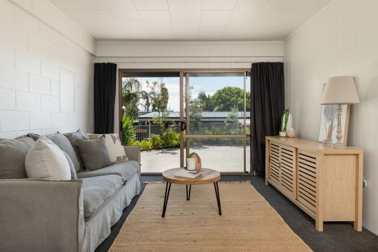 Photo of property in 80 Dickson Road, Papamoa Beach, Papamoa, 3118
