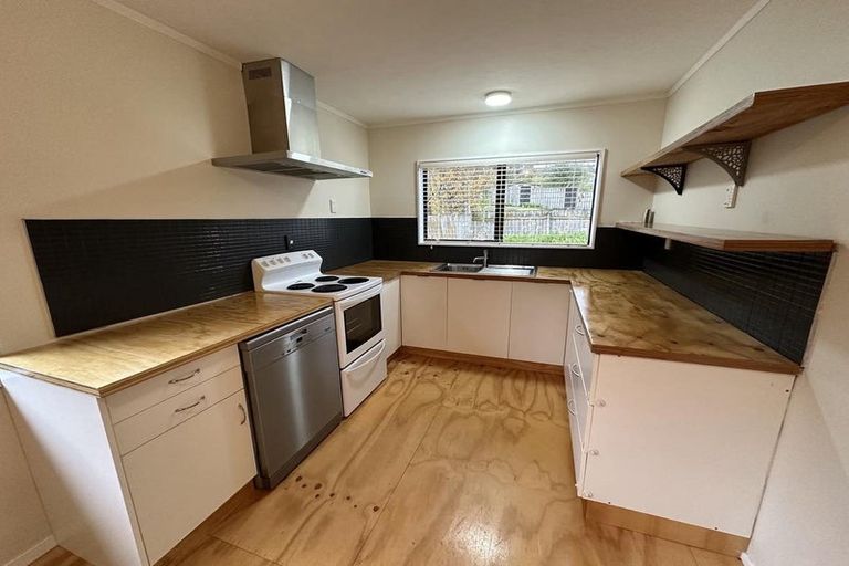 Photo of property in 94a Renown Road, Raumati South, Paraparaumu, 5032