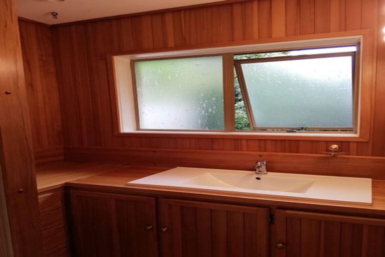 Photo of property in 2/92 Sartors Avenue, Browns Bay, Auckland, 0630