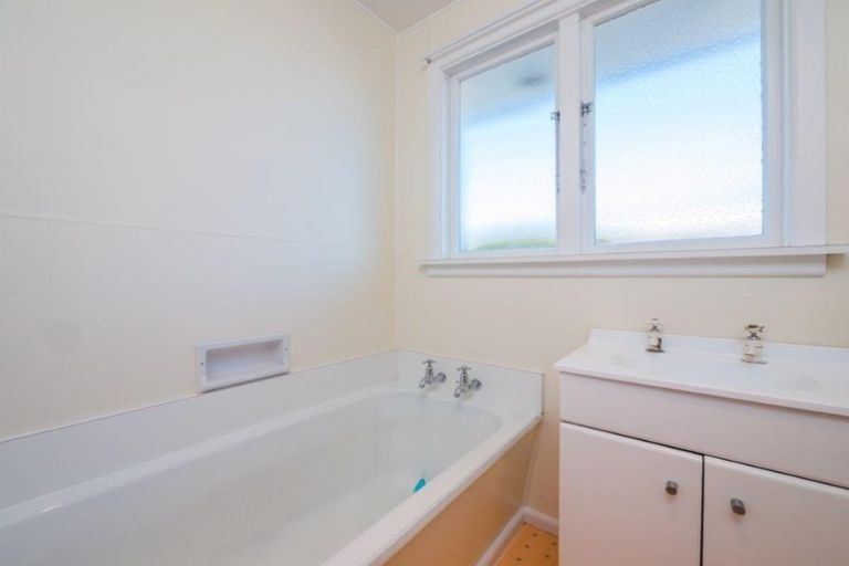 Photo of property in 48 Bainton Street, Bishopdale, Christchurch, 8053