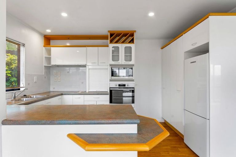 Photo of property in 49 Waiau Street, Torbay, Auckland, 0630