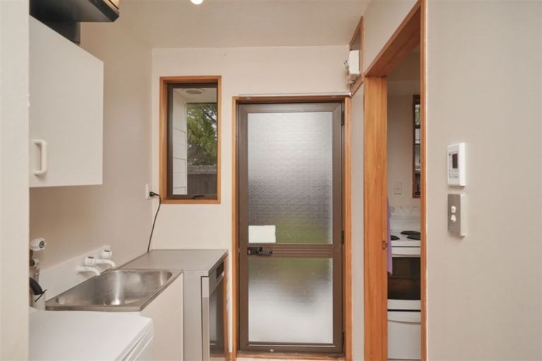 Photo of property in 2/48 Shannon Place, Belfast, Christchurch, 8051