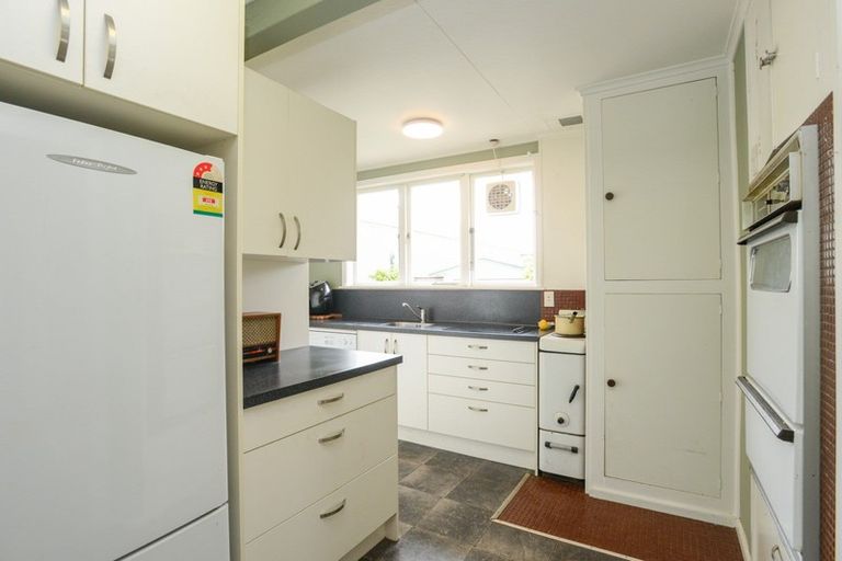 Photo of property in 7 Bowling Road, Greenmeadows, Napier, 4112