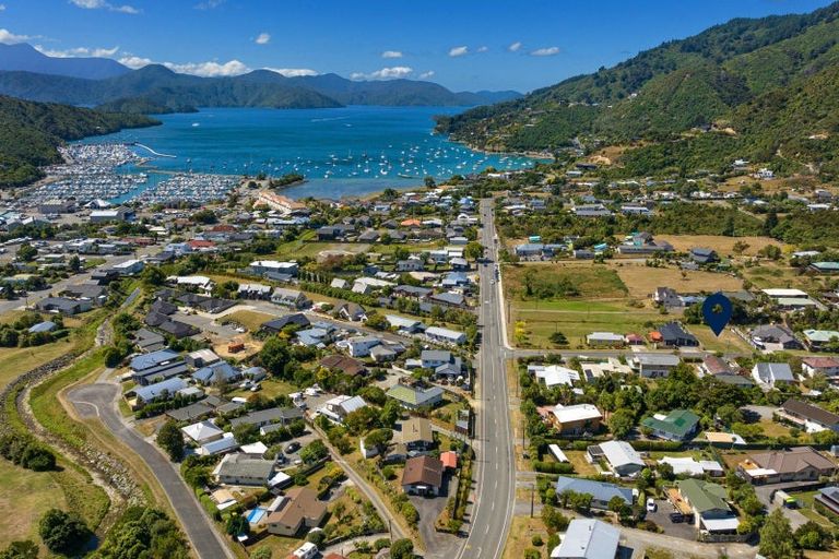 Photo of property in 10 Turners Road, Waikawa, Picton, 7220