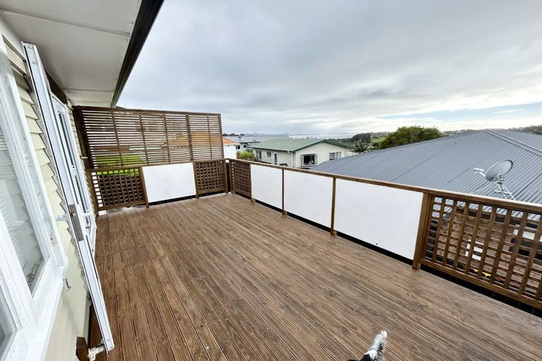 Photo of property in 15b Rishworth Avenue, Stanmore Bay, Whangaparaoa, 0932