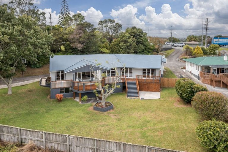 Photo of property in 456 Don Buck Road, Massey, Auckland, 0614
