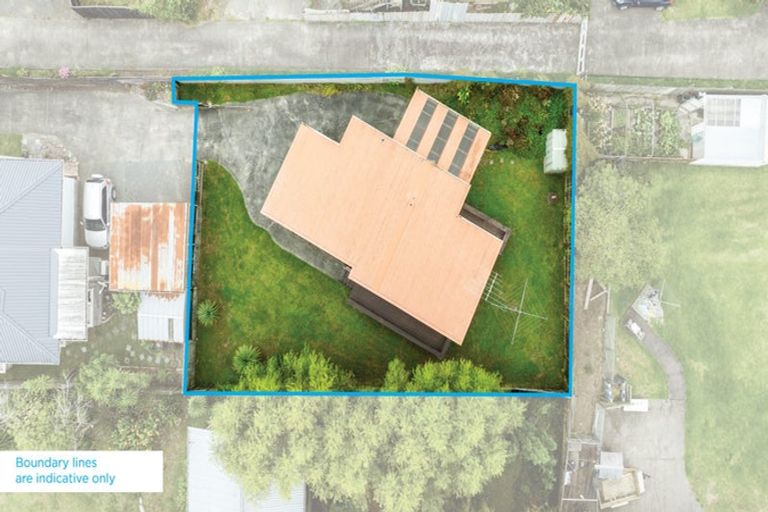 Photo of property in 36a Parakai Avenue, Parakai, 0830