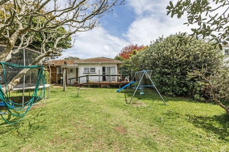 Photo of property in 34 West Coast Road, Glen Eden, Auckland, 0602